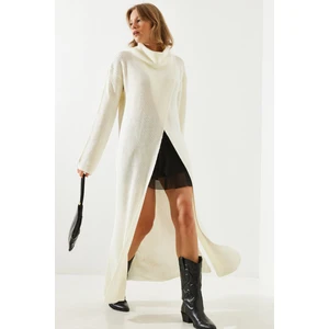 Kadın Yırtmaçlı Salaş Uzun Panço Elbise