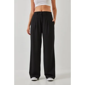 Kadın Beli Lastikli Bol Paça Pantolon