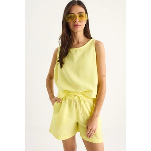 Kadın Kalın Askılı Bluz Beli Lastikli Cep Dataylı Şort Müslin Takım