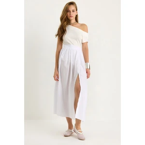 Kadın Yüksek Bel Kloş Kesim Yırtmaçlı Etek