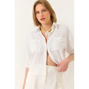 Kadın Çift Cep Detaylı Keten Aerobin Oversize Kısa Gömlek