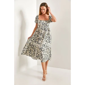 Kadın Kare Yaka Gipeli Multi Desenli Kloş Elbise