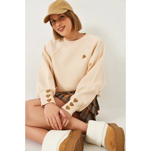 Shade Kadın Bisiklet Yaka Kalp Nakışlı Üç Iplik Şardonlu Sweatshirt