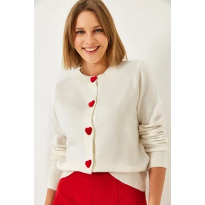Kadın Kalp Düğmeli Triko Hırka