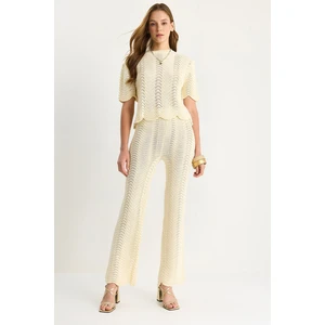 Kadın Ajur Detaylı Dalga Desenli Alt-Üst Triko Takım