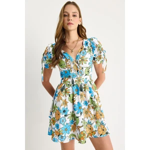 Kadın Çiçek Desenli Fiyonk Detaylı Mini Elbise
