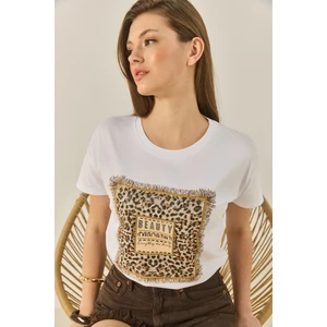 Kadın Bsisiklet Yaka Kısa Kollu Taş Baskılı Leopar Detaylı Normal Kalıp T-Shirt