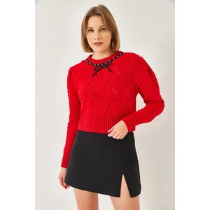 Kadın Yakası Boncuklu Fiyonklu Triko Kazak