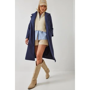 Kadın Kruvaze Yaka Kuşaklı Cep Detaylı Kaşe Kaban