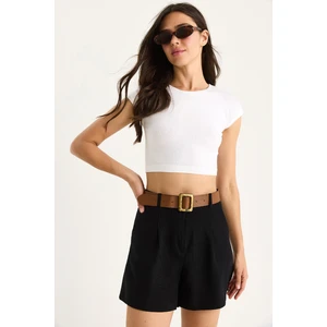 Kadın Kemerli Cep Detaylı Ince Keten Şort