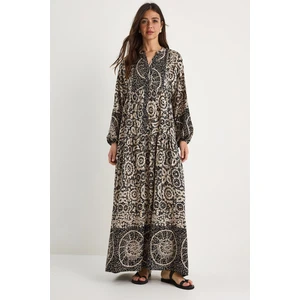 Kadın V Yaka Desenli Düğme Detaylı Maxi Viskon Elbise