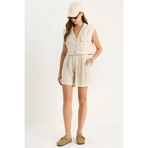 Kadın Kalın Çizgili Yüksek Bel Şort Vatkalı Düğmeli Crop Yelek Keten Alt-Üst Takım