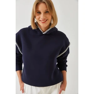 Kadın Kapişonlu Dantel Detaylı Sweatshirt