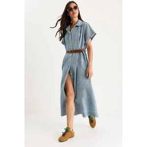 Kadın Pile Detaylı Kemerli Düğmeli Çift Cepli Denim Elbise