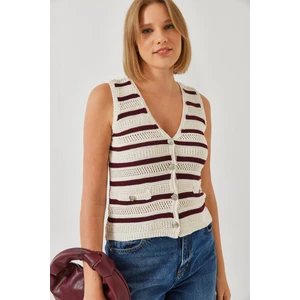 Kadın V Yaka Üç Düğmeli Çizgili Triko Yelek