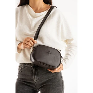 1423 Kadın Suni Deri Ayarlanabilir Çapraz Askılı 2 Gözlü Desen Omuz Çantası