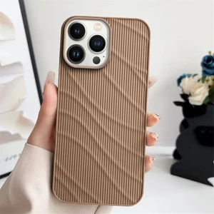 Apple iPhone 16 Pro Uyumlu Kılıf Zebana Fine-Line Silikon Kılıf Desert Titanyum