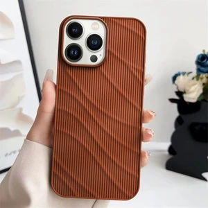 Apple iPhone 15 Pro Uyumlu Kılıf Zebana Fine-Line Silikon Kılıf Kahverengi