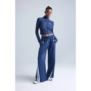 DeFactoFit Wide Leg Geniş Paça Şeritli Standart Boy Sporcu Pantolon E7719AX25AU