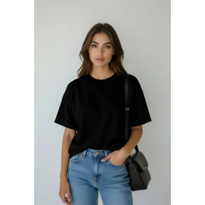 Mernil Store %100 Organik Pamuk Nefes Alan Yumuşak Dokulu Premium Yarım Oversize Bisiklet Yaka Basic Kadın/Unisex Tişört Siyah