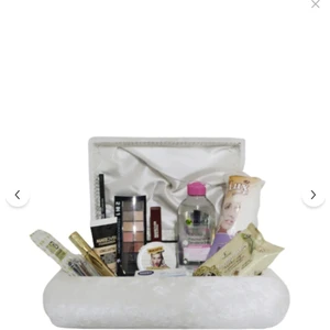 Gelin Sandıklı Makyaj ve Cilt Bakım Seti - Gelin Çeyiz Bohça Seti