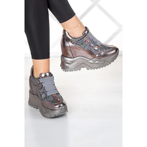 Erkan Saçmacı Alexandria Platin Simli Gizli Dolgu Topuklu Cırt Bantlı Günlük Ayakkabı