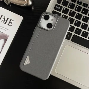 Apple iPhone 15 Uyumlu Kılıf Zebana Arvento Elite Deri Kılıf (Kablosuz Şarj) Gri