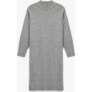 Dik Yaka Uzun Kollu Triko Midi Elbise