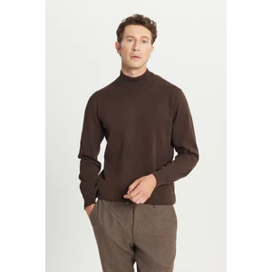 Pamuklu Standart Fit Normal Kesim Yarım Balıkçı Yaka Triko Kazak