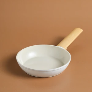 x Refika Swiss Crystal Almond Cream Indüksiyon Tabanlı Tava 18 cm