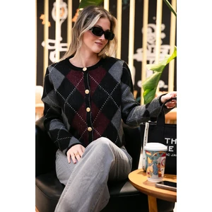 Regular Fit Bisiklet Yaka Baklava Desenli Düğmeli Crop Hırka Bayan Hırka 4615570