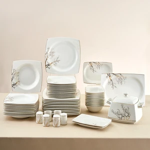 Square Bone Autumn 60 Parça Beyaz Kare Desenli Porselen Yemek Takımı – 12 Kişilik Şık Tasarım