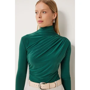 Kadın Büzgü Detaylı Dik Yaka Sandy Bluz