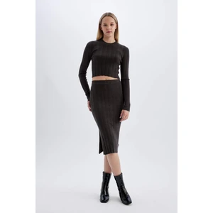 Coool Slim Fit Dar Kesim Basic Düz Yırtmaçlı Triko Midi Etek A2058AX24AU