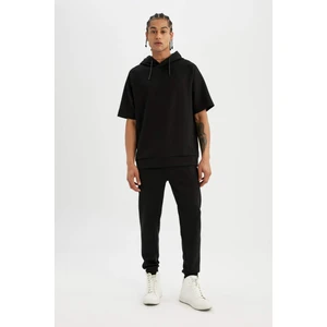 DeFactoFit Slim Fit Sporcu İnce Jogger Eşofman Altı Dar Kesim Skuba Dalgıç Kumaş Standart Paça Beli Bağcıklı Lastikli Paça Z9112AZ24AU