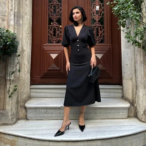 Karpuz Kol Önü Düğmeli Midi Elbise