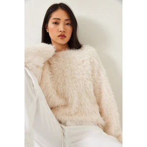 Kadın Tüylü Oversize Kazak