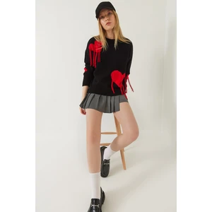 Kadın Kalpli Saçaklı Triko Kazak