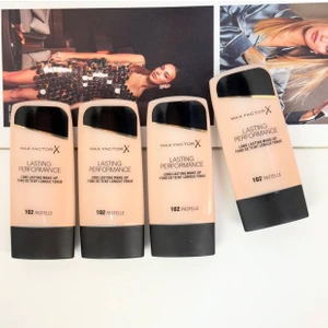 Max Factor x Uzun Süre Kalıcı Sıvı Fondöten - Lasting Performance Foundation 102 Pastelle 35 ml