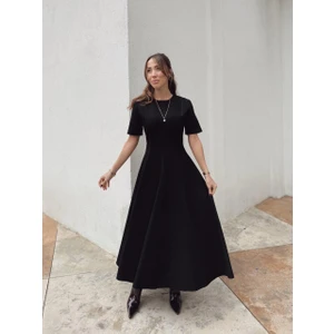 Kadın Maxi Boy Kloş Prenses Siyah Elbise