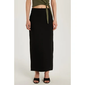 Kadın Slim Fit Dar Kesim Viskon Bilek Boy Siyah Kalem Etek