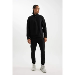 DeFactoFit Sporcu Jogger Eşofman Altı Slim Fit Dar Kesim Skuba Dalgıç Kumaş Standart Paça C0485AX24AU