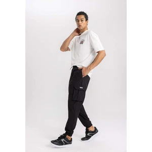 DeFactoFit Sporcu Jogger Eşofman Altı Standart Fit Kargo Cepli Dokuma Beli Paçası Lastikli C0043AX24SP