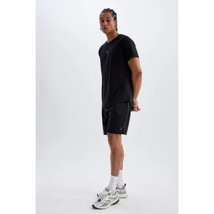 DeFactoFit Slim Fit Dar Kesim Sporcu Standart Paça Şort V3030AZ24AU