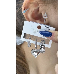 Neon Takı, Duyarlılık Etiketi ve Çoklu Küpe, Zirkon Taşlı, Kalp, Platinyum Kaplama Çelik Küpe 551, Gümüş Renk