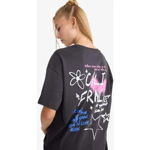 Oversize Geniş Kalıp Bisiklet Yaka Sırt Baskılı Kısa Kollu Tişört F8750AX25AU