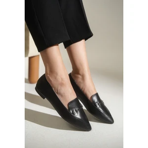 Capone Outfitters  Deri Sivri Burunlu Tokalı Kadın Babet