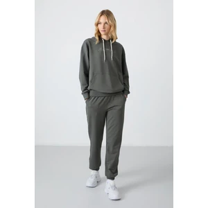 Tommy Life Çağla Kapüşonlu Kanguru Cep Oversize Lastik Paça Kadın Eşofman Takımı - 95288