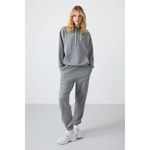 Tommy Life Gri Melanj Kapüşonlu Kanguru Cep Oversize Lastik Paça Kadın Eşofman Takımı - 95288