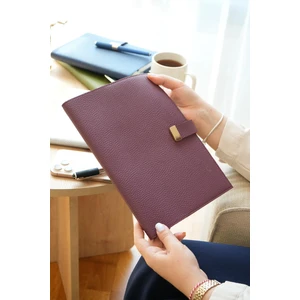 Victoria's Journals Executive Vegan Deri Defter. 19X25 Cm. 100 Gr. 176 Sayfa. Kenar Yaldızlı Bordo
